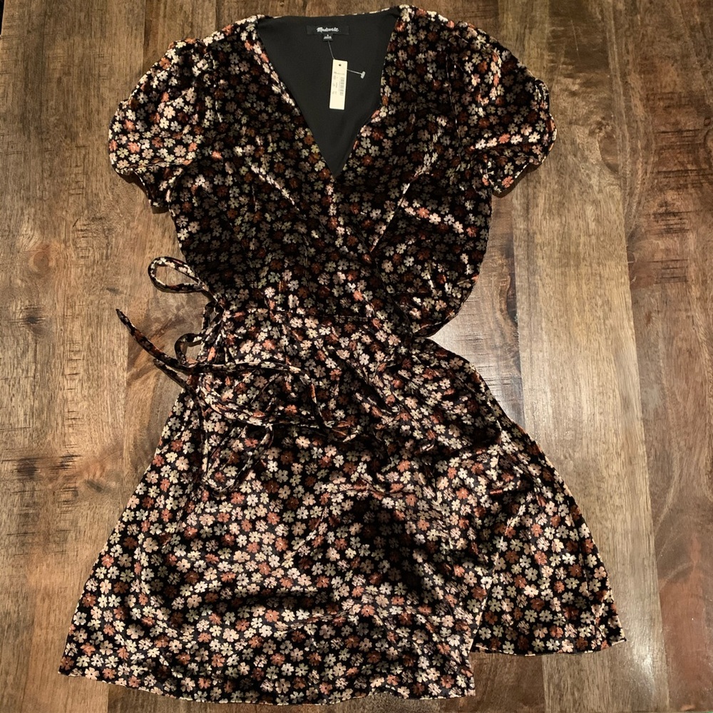 Madewell Velvet Wrap Dress - Picture 4 of 8